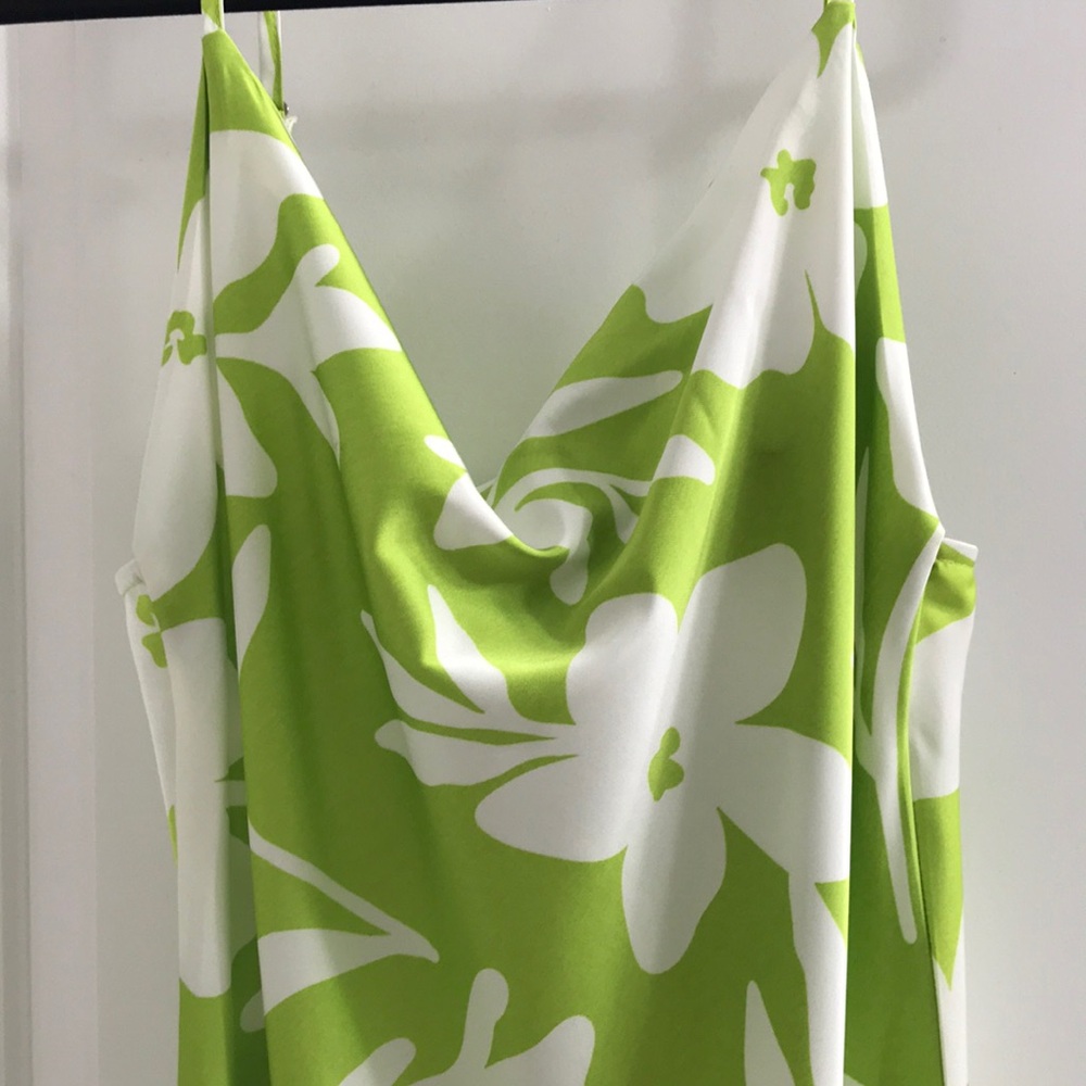 Green and White Spaghetti Strap Maxi Dress - Picture 2 of 8